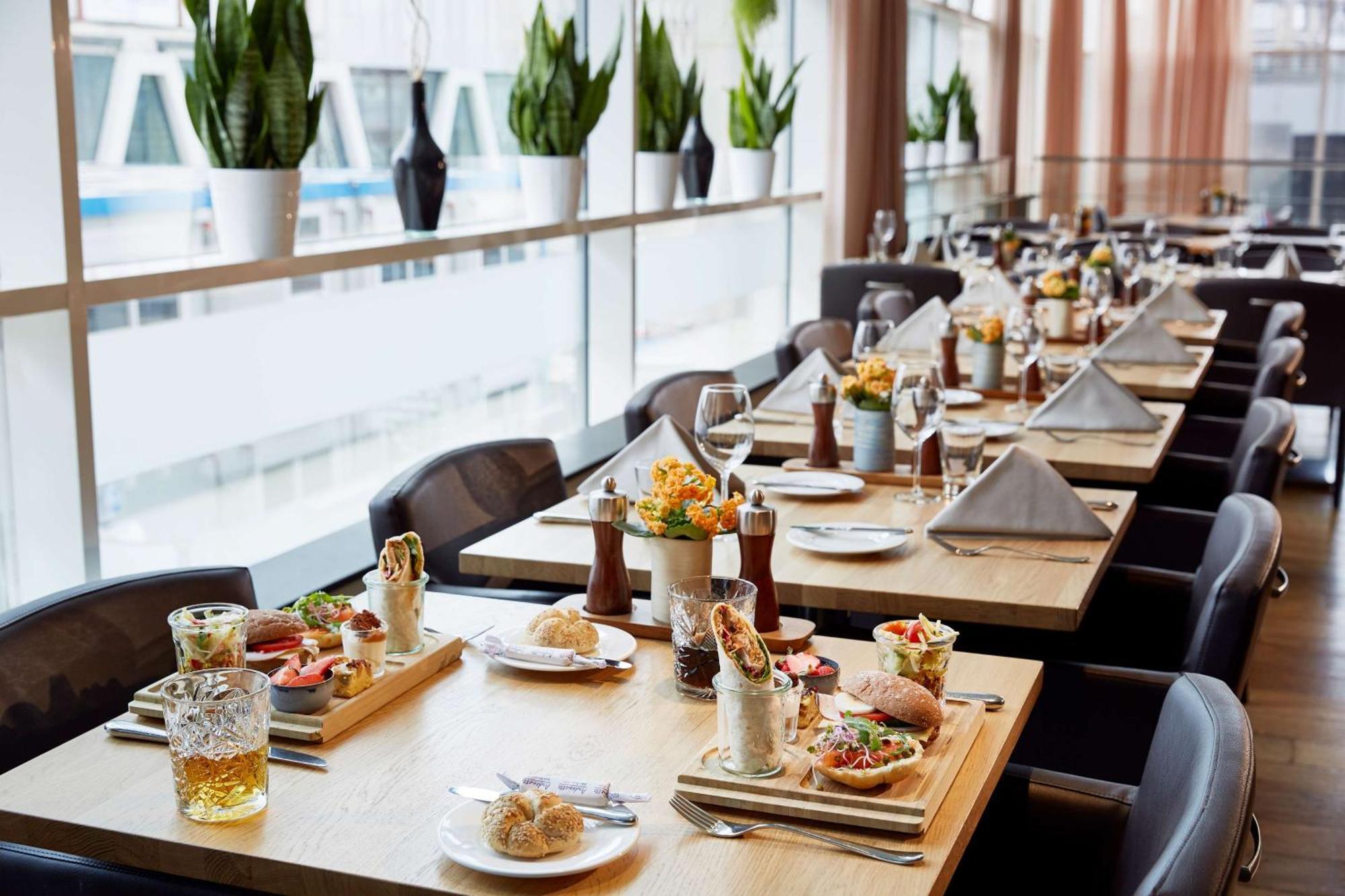 Lindner Antwerp, Part Of Jdv By Hyatt Hotel 4*